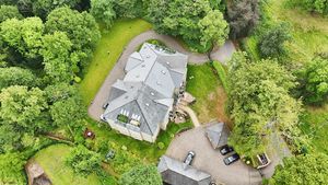 Aerial - click for photo gallery